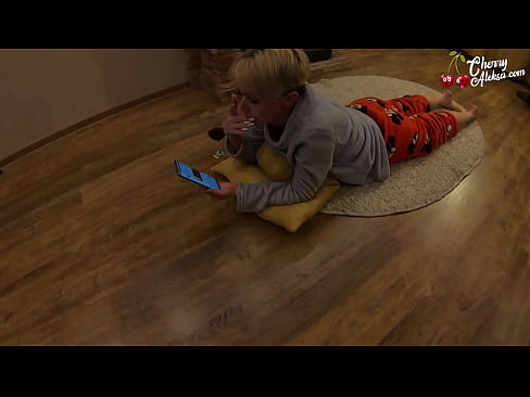 ❤️ እብድ ብላንዴ የሚጠባ ግዙፍ ዲክ መምጠጥ እና በላዩ ላይ መወርወር - የፊንጢጣ ወሲብ ❤️ ጥራት ያለው ወሲብ ❌❤